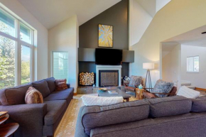 Modern Mountain Retreat, Edwards